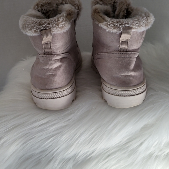 Skeckers Cozy Fur-Lined Winter Boots for Women, Size 7.5 - Picture 5 of 7